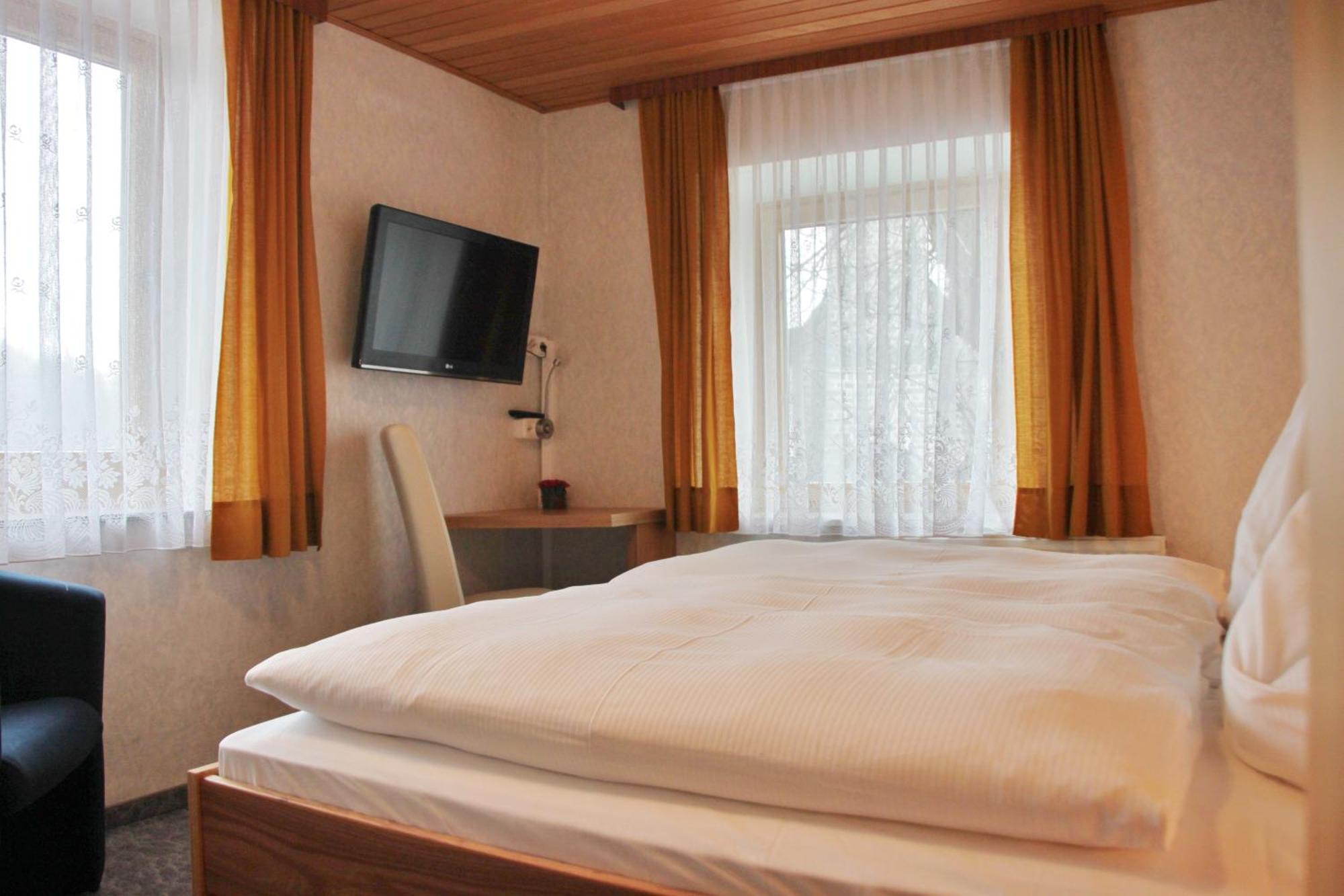 Gasthof-Pension Zum Haugstein - Familie Eder Engelhartszell Δωμάτιο φωτογραφία